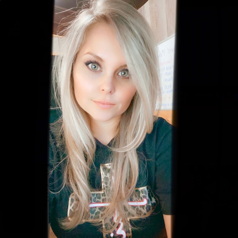 Meet your Posher, Candice